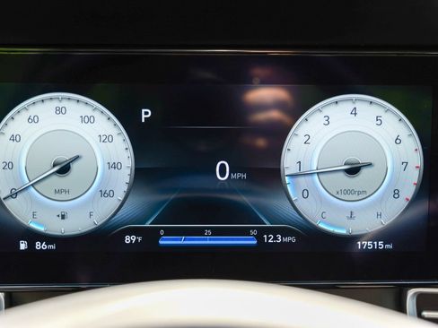 Used 2023 Hyundai Elantra SEL w/ Convenience Package FWD image 40
