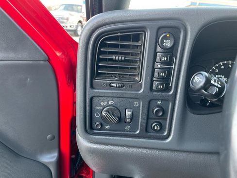 Used 2005 GMC Sierra 1500 SLE w/ Light Duty Power Package image 31