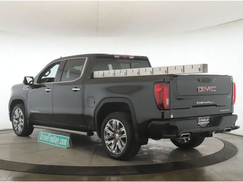Used 2025 GMC Sierra 1500 Denali image 8