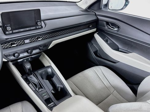 Certified 2024 Honda Accord EX image 23