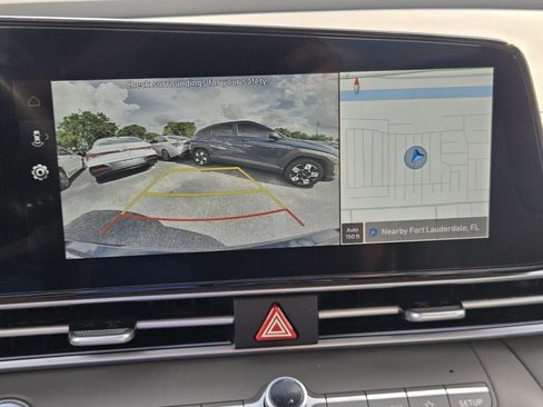 Certified 2025 Hyundai Elantra SEL FWD image 20