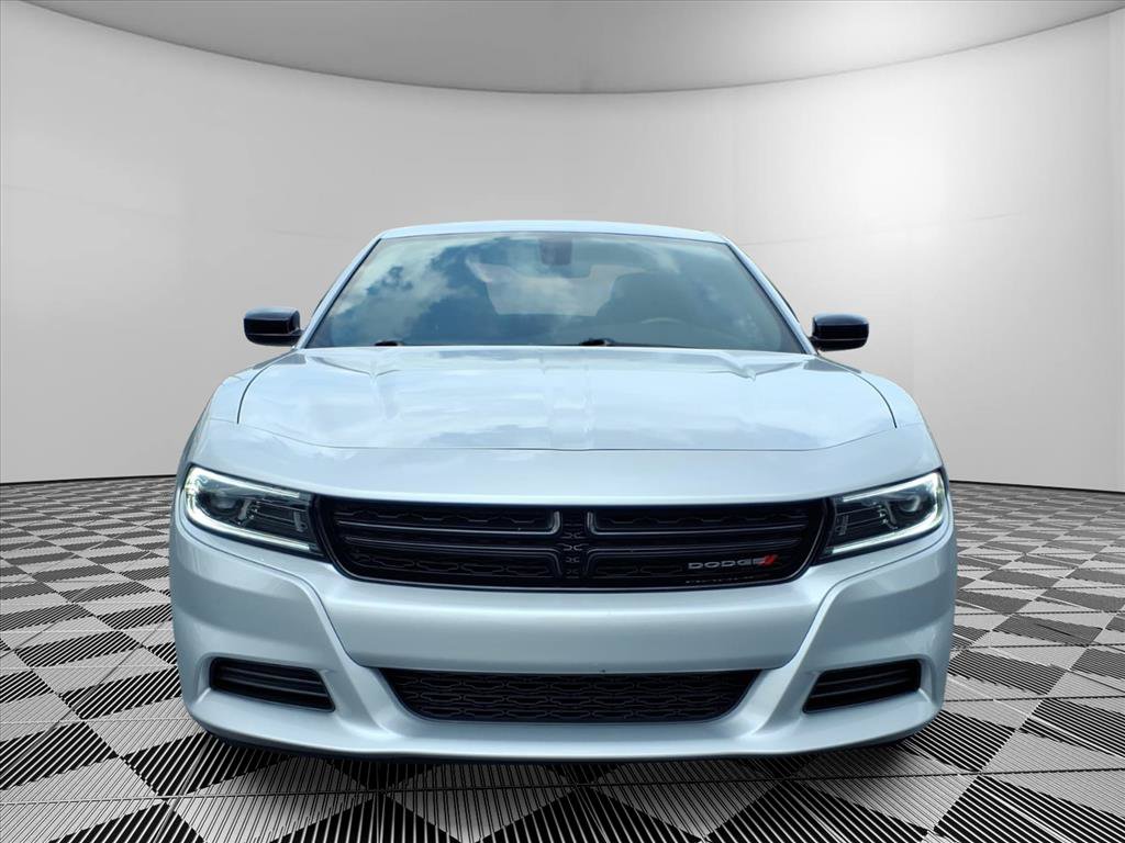 Used 2023 Dodge Charger SXT RWD image 2