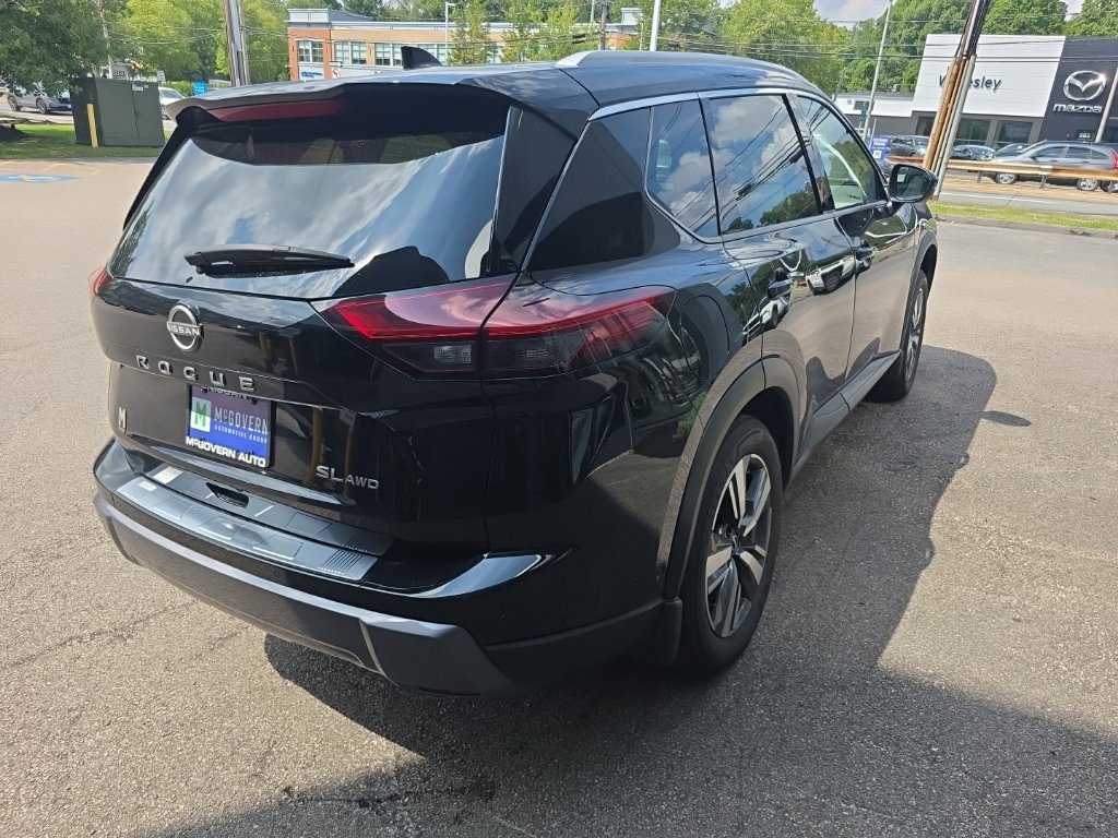 Certified 2025 Nissan Rogue SL AWD/4WD image 6