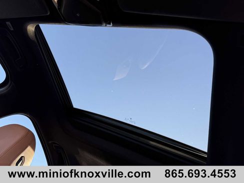 Used 2020 BMW 330i xDrive Sedan w/ Premium Package image 26