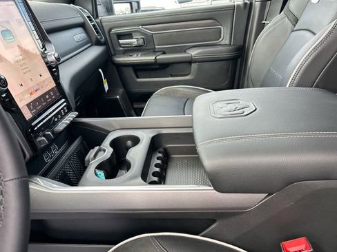 New 2026 RAM 3500 Laramie w/ Sport Appearance Package AWD/4WD image 32