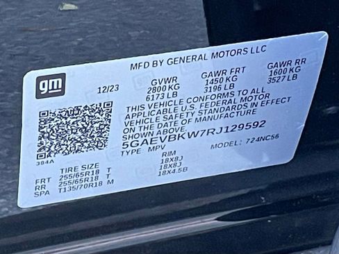 Used 2024 Buick Enclave Premium AWD/4WD image 32