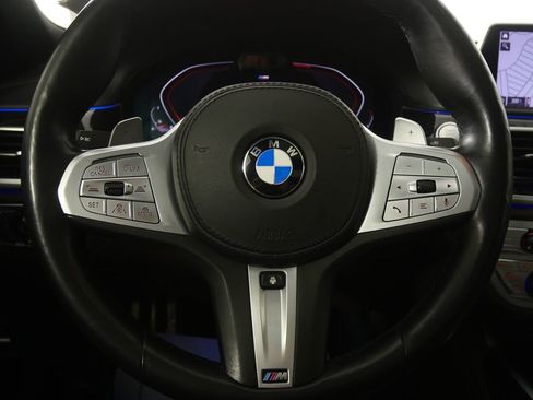 Used 2021 BMW 740i w/ M Sport Package image 18