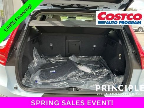 New 2026 Volvo XC40 B5 Plus w/ Protection Package Premier AWD/4WD image 14