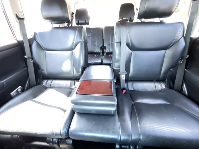 Used 2015 Lexus LX 570 4WD image 16