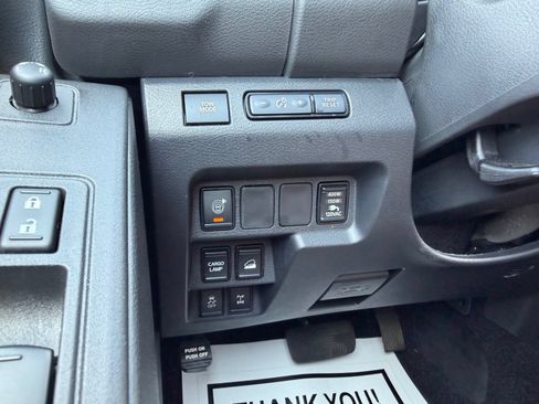 Used 2025 Nissan Frontier PRO-4X w/ Pro Convenience Package AWD/4WD image 22