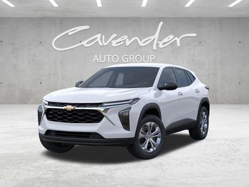 New 2026 Chevrolet Trax LS image 6