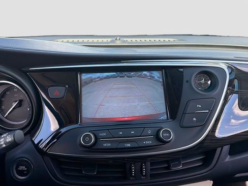Used 2019 Buick Envision Essence image 31