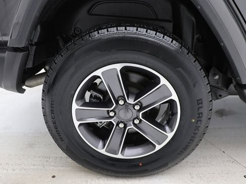 Used 2023 Jeep Wrangler Sahara w/ Cold Weather Group image 10