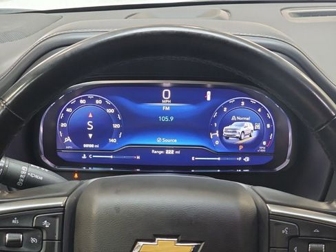 Used 2023 Chevrolet Suburban Premier image 20