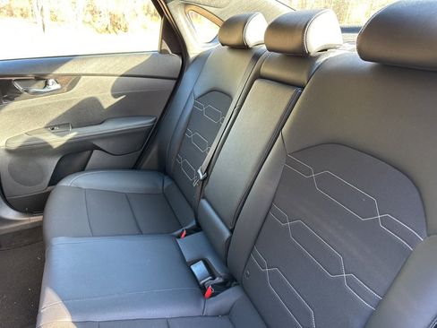 Certified 2024 Kia Forte GT-Line image 11