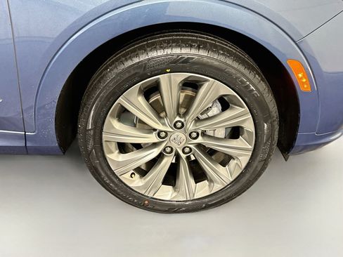 Used 2025 Buick Envista Avenir FWD image 32