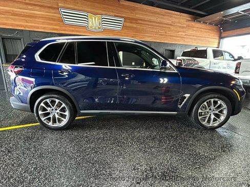 Used 2025 BMW X5 xDrive40i AWD/4WD image 2