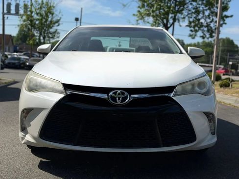 Used 2017 Toyota Camry SE FWD image 9