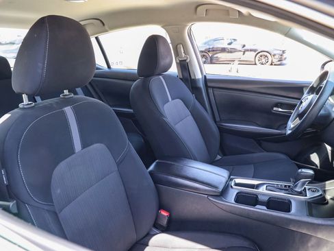 Used 2024 Nissan Sentra SV FWD image 19