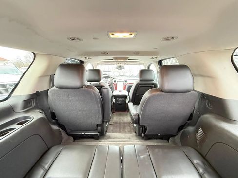 Used 2011 Cadillac Escalade AWD w/ Touring Package image 16