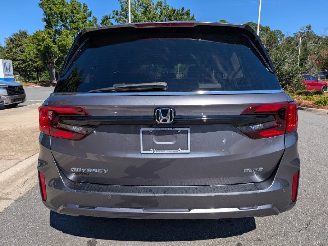 New 2027 Honda Odyssey Elite image 7