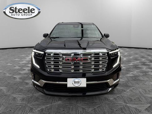 Used 2025 GMC Acadia Denali w/ LPO, Floor Liner Package AWD/4WD image 8