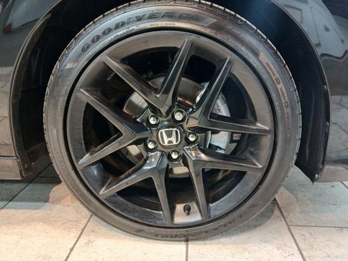 Used 2025 Honda Civic Sport image 7