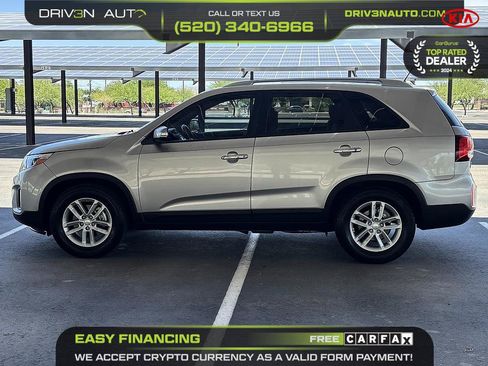 Used 2014 Kia Sorento LX FWD image 4
