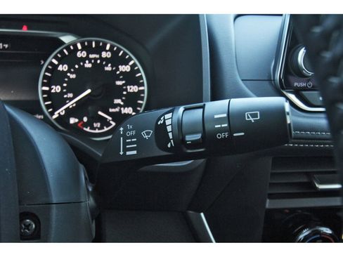 Certified 2025 Nissan Rogue SV image 21