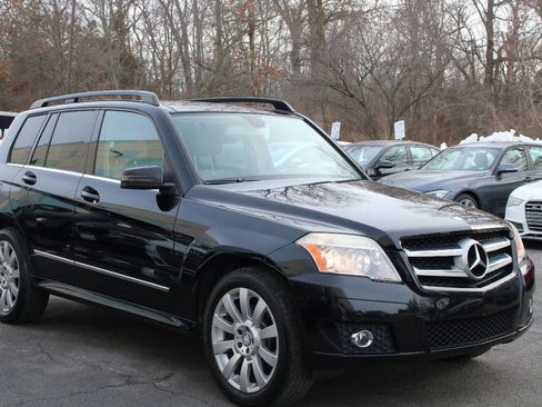 Used 2011 Mercedes-Benz GLK 350 4MATIC image 4