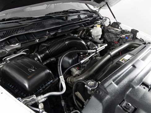 Used 2015 RAM 1500 Laramie w/ Convenience Group image 40