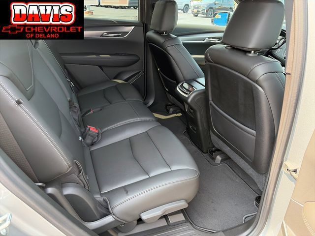 Used 2024 Cadillac XT6 Luxury w/ LPO, Floor Liner Package AWD/4WD image 24