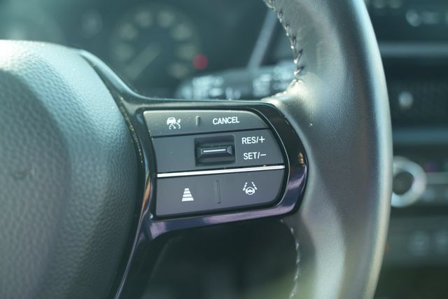 Used 2025 Honda CR-V EX-L image 34