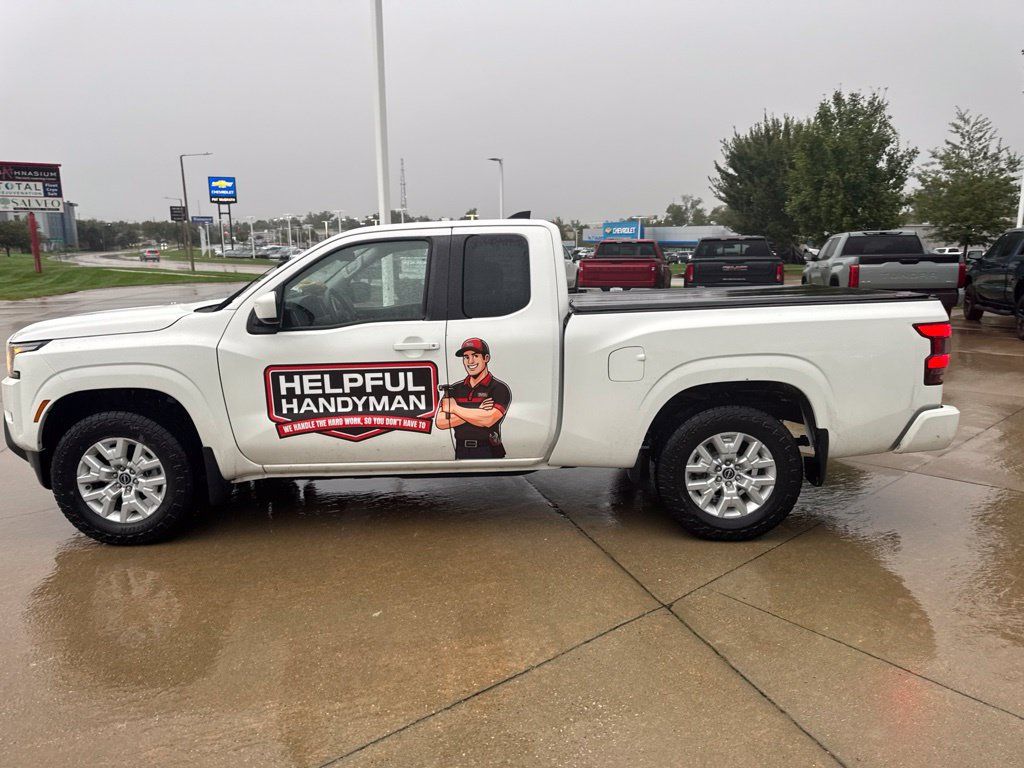 Used 2022 Nissan Frontier SV w/ Technology Package AWD/4WD image 5