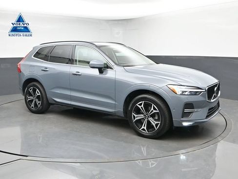 Used 2022 Volvo XC60 B5 Momentum w/ Advanced Package AWD/4WD image 1
