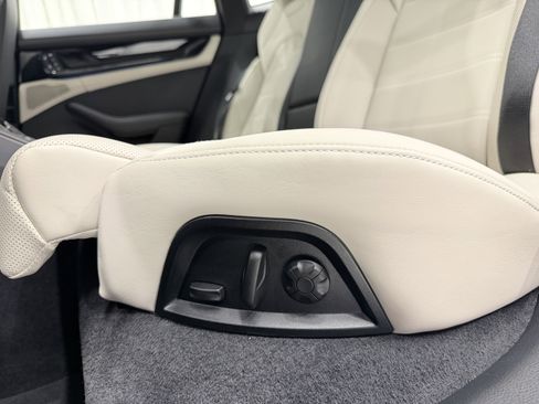 Certified 2024 Porsche Panamera 4 image 21