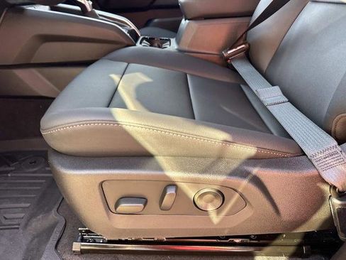 New 2026 Chevrolet Colorado LT w/ LT Convenience Package RWD image 11