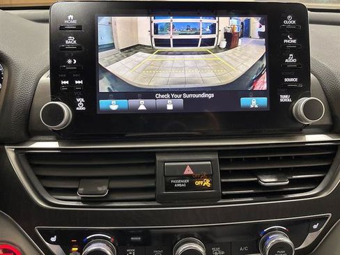 Used 2018 Honda Accord EX-L image 11