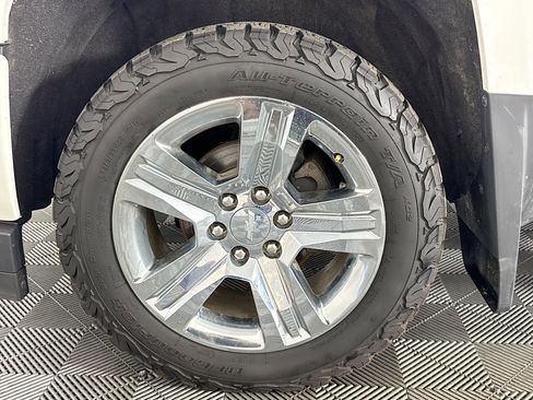 Used 2018 Chevrolet Silverado 1500 Custom w/ Custom Value Package AWD/4WD image 61
