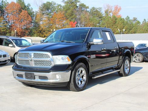 Used 2014 RAM 1500 Laramie w/ Convenience Group image 3