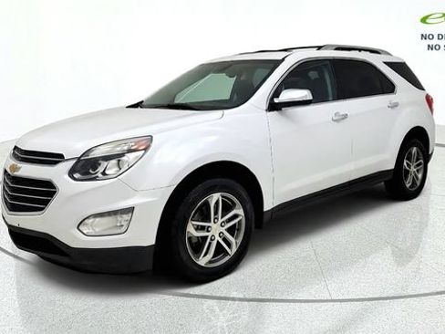 Used 2017 Chevrolet Equinox Premier w/ Enhanced Convenience Package FWD image 3
