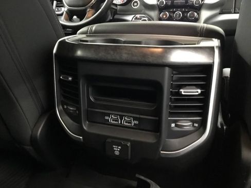 Used 2022 RAM 1500 Big Horn AWD/4WD image 19