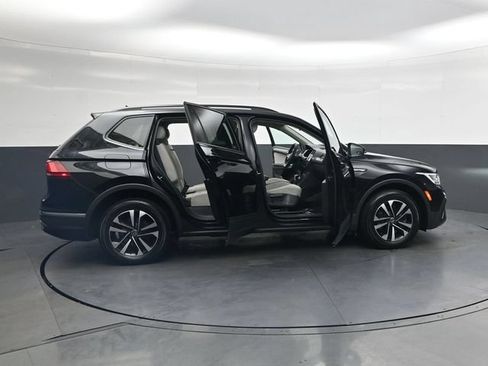 Used 2023 Volkswagen Tiguan S FWD image 40