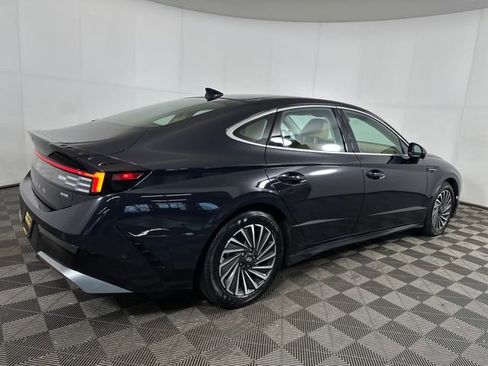 Used 2024 Hyundai Sonata Limited image 31