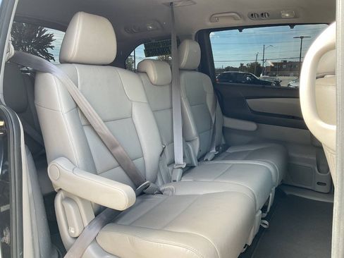 Used 2016 Honda Odyssey EX-L image 41