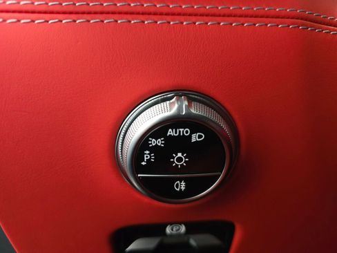 Used 2022 Mercedes-Benz SL 63 AMG 4MATIC image 36