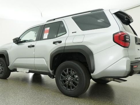 New 2026 Toyota 4Runner SR5 RWD image 21