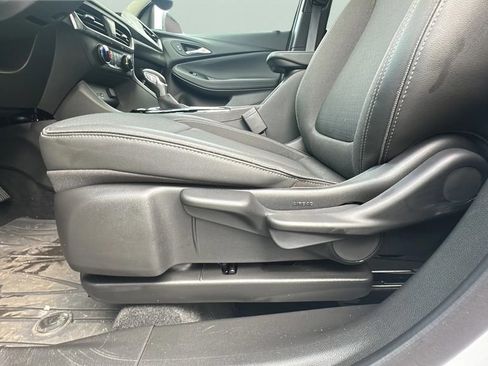 Used 2024 Buick Encore GX Preferred image 12