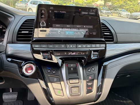 New 2026 Honda Odyssey Elite image 14