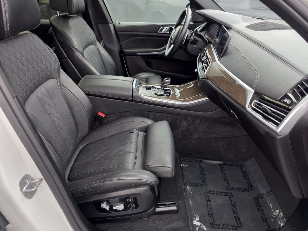 Used 2021 BMW X5 M50i w/ Premium Package AWD/4WD image 27